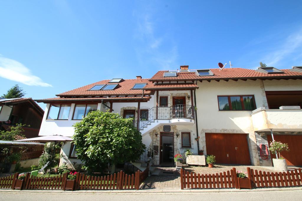 Familien Themen-Appartement Freiburg in Sölden 3 Schlafzimmer Zimmer foto